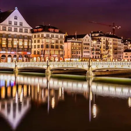 Hb Station Studio, Leon * チューリッヒ