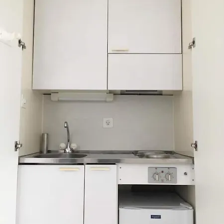 Hb Station Studio, Leon Apartament Zurych